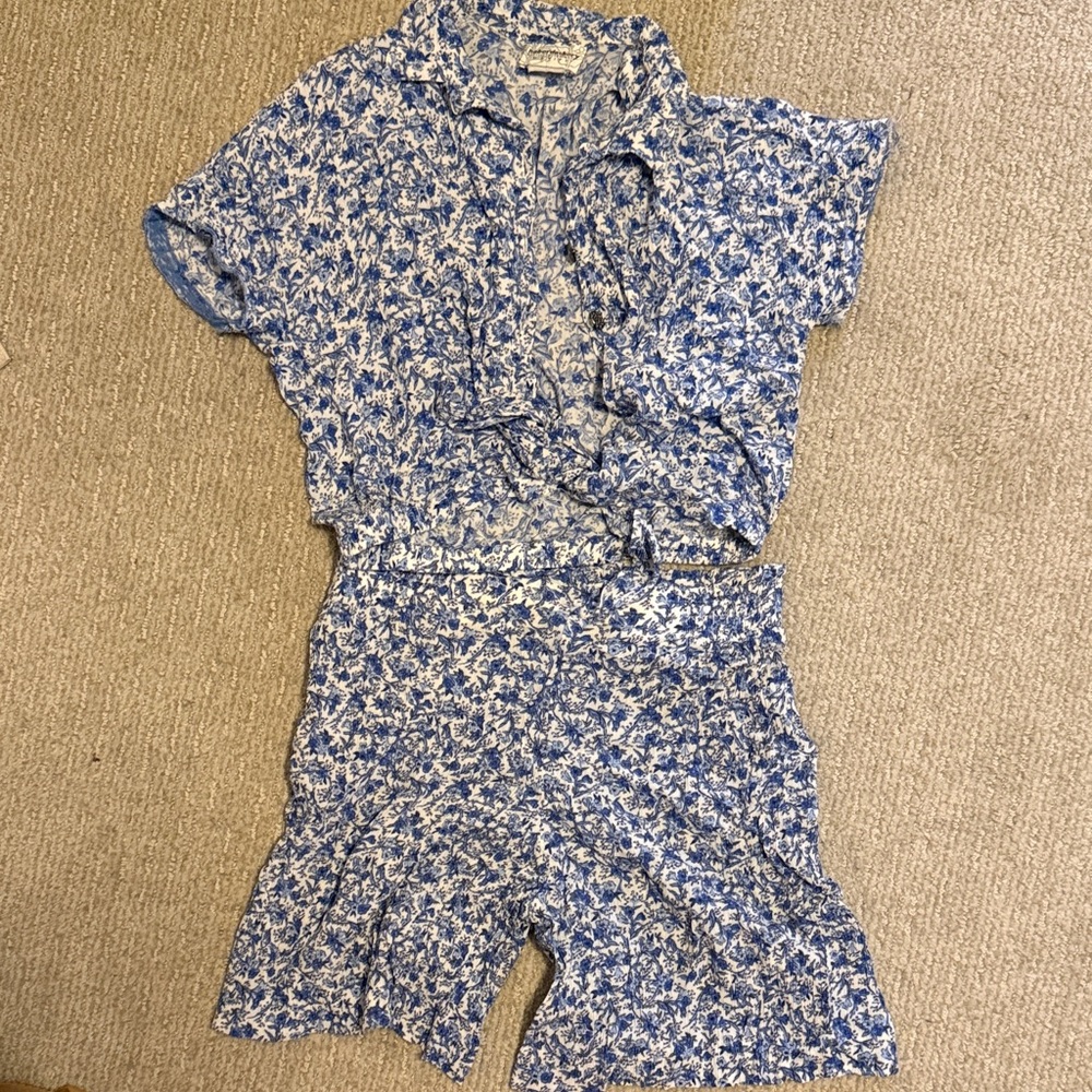 Blue and White Floral Set